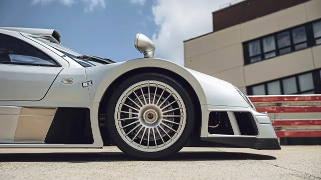 Mercedes CLK GTR Strassenversion