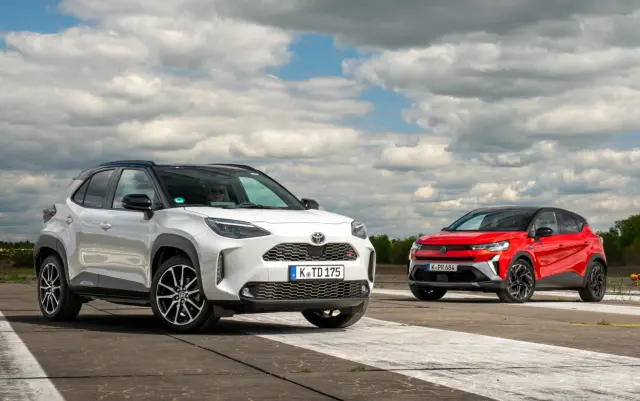 Comparativa: Renault Captur E-Tech Full Hybrid 140 vs Toyota Yaris Cross Hybrid. Morros.