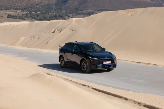 Toyota BZ4X en movimiento