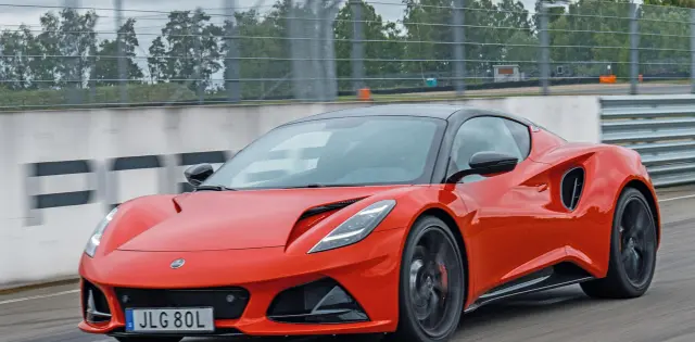 He probado el Lotus Emira Turbo SE (2025): barrido.