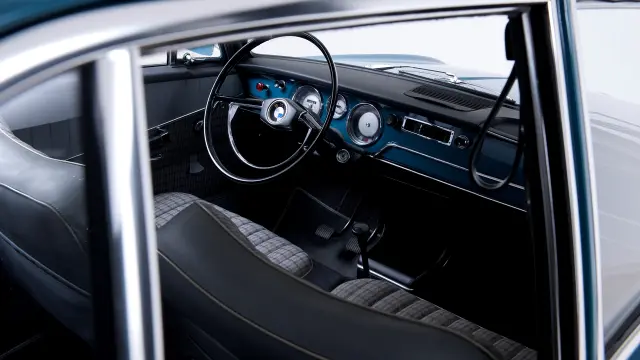 BMW 1500