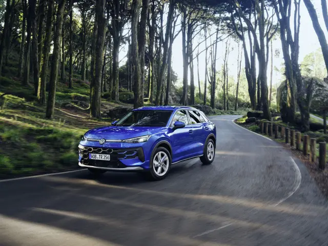 (La delantera del nuevo Volkswagen T-Roc cuenta con una parrilla más grande. VW)