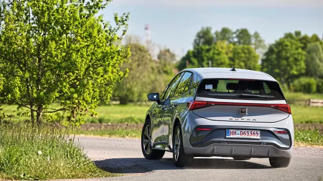 Cupra Born.