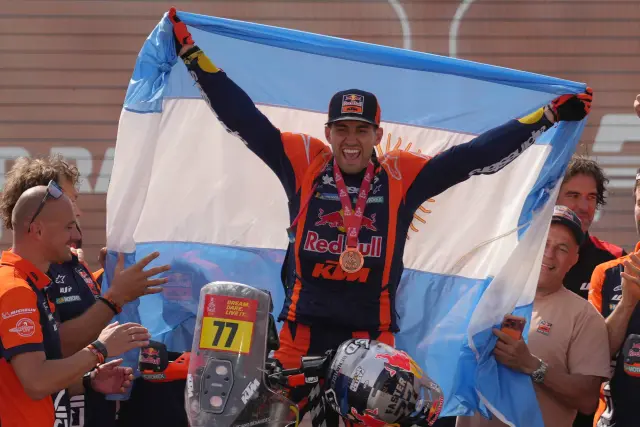Benavides celebrando su milagroso triunfo