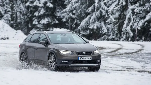 Consejos de la Guardia Civil si te quedas atrapado por un temporal de nieve.