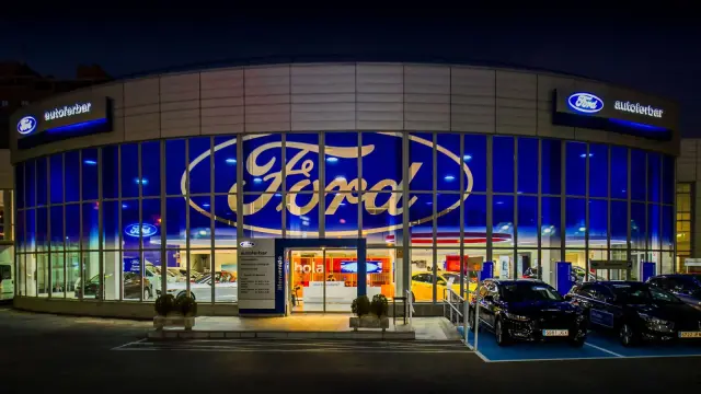 Entrada de la fábrica de Ford Almussafes