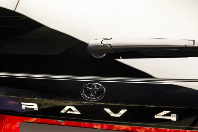 Toyota RAV4 2026