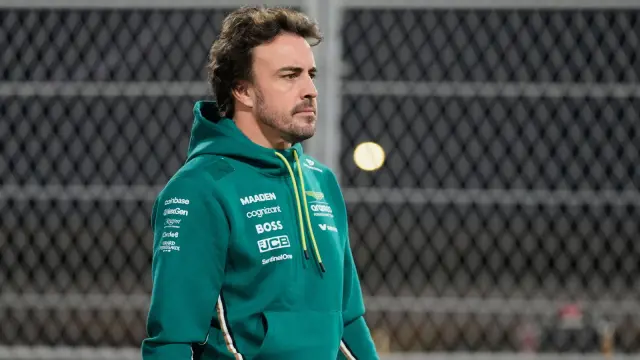 Fernando Alonso durante el Gran Premio de Catar de 2025