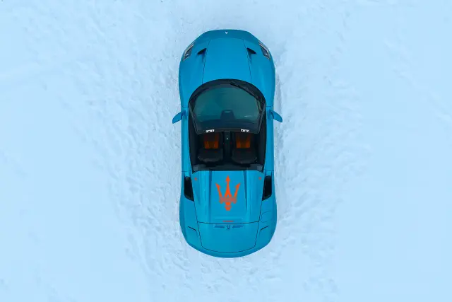 Maserati MCpura Cielo Frozen Magma
