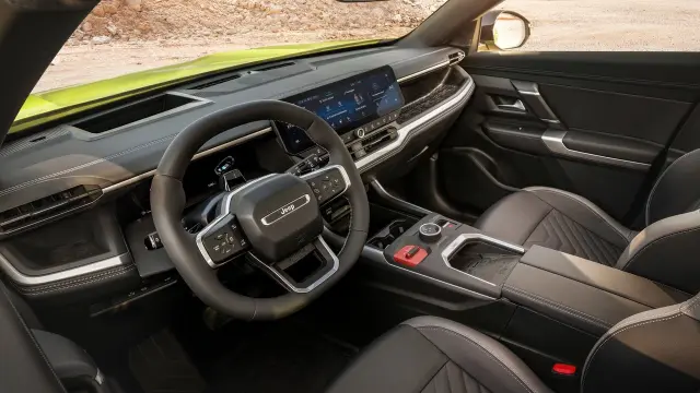 Interior del Jeep Compass.