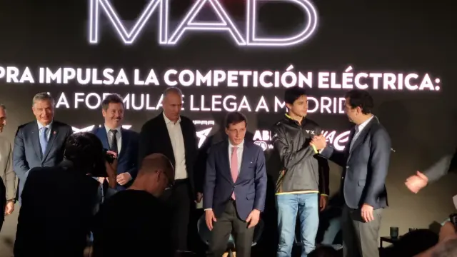 José Luis Martínez-Almeida, alcalde de Madrid, en la presentación del Cupra Raval E-Prix Madrid