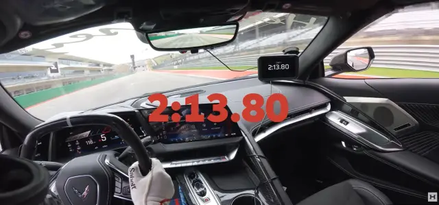 El récord dentro del Chevrolet Corvette C8 ZR1