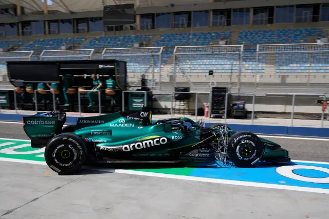 Lance Stroll solo pudo pilotar por la mañana por un problema en el motor
