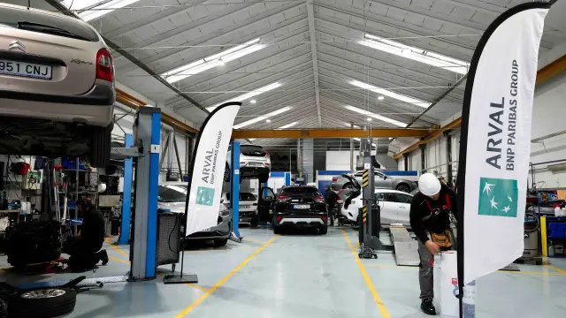 Los coches modernos son más caros de reparar.