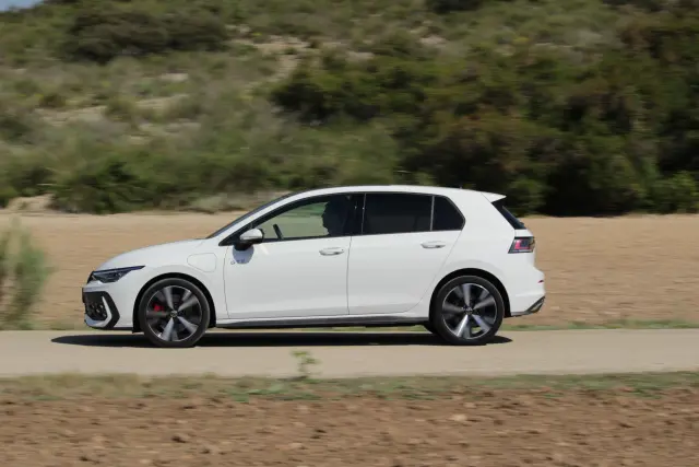 Prueba VW Golf GTE 2026 15