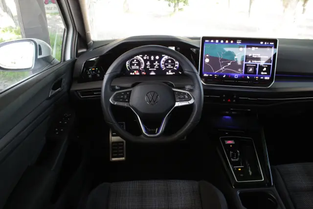 Prueba VW Golf GTE 2026 15
