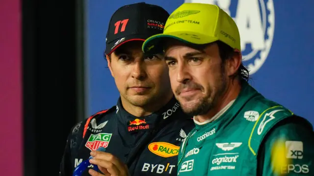 Checo Pérez y Fernando Alonso se reencuentran en el paddock