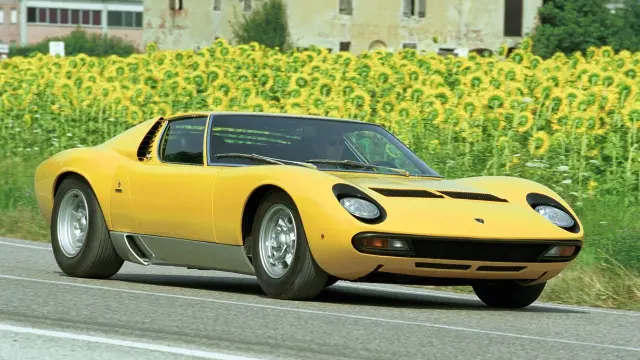 Lamborghini Miura.