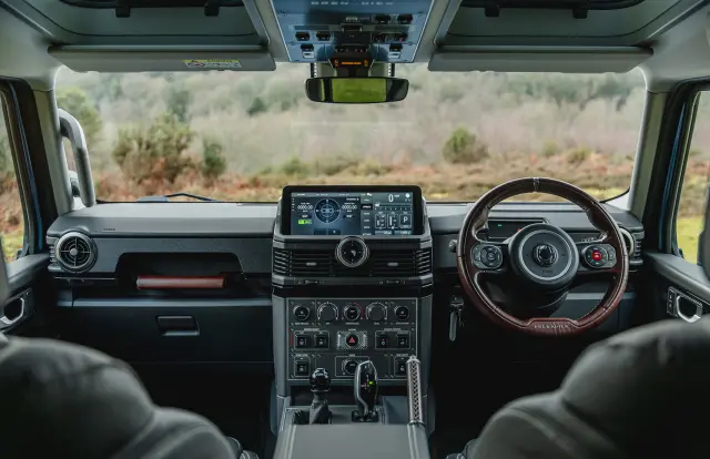 Ya he probado el nuevo Ineos Grenadier. Cockpit.