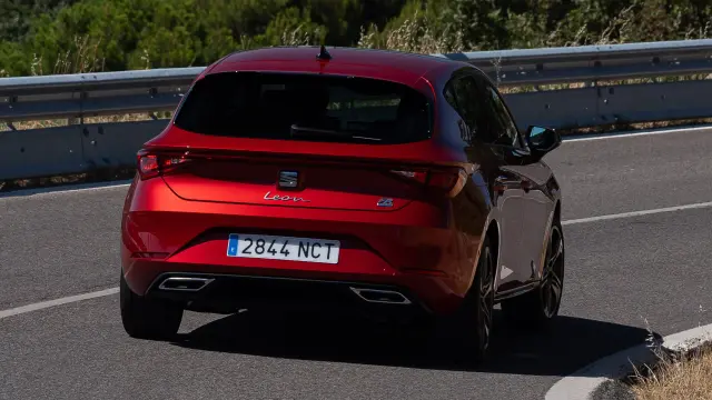 Seat León 1.5 e-Hybrid FR 75 Aniversario