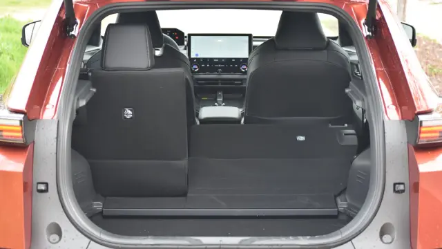 Prueba del Toyota C-HR+