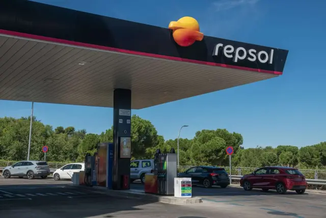 Repsol rebaja el precio hasta 40 céntimos.
