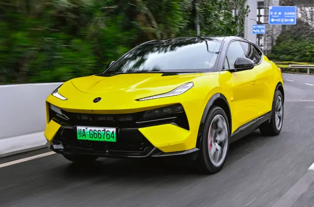 Ya he probado el Lotus Eletre X. Frontal.