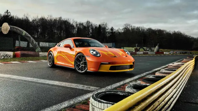 El Porsche 911 S/T 2025