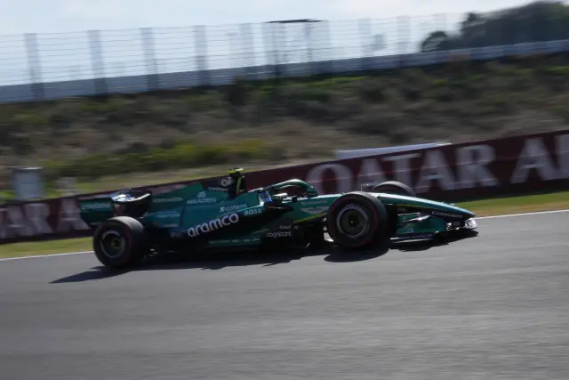Fernando Alonso ya se ha subido al monoplaza en los Libres 2 de Japón
