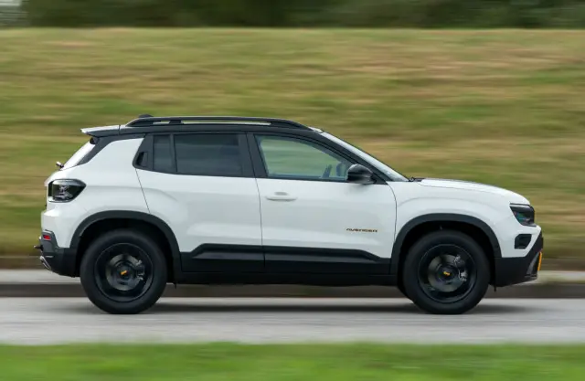 Ya he probado el Jeep Avenger 4xe The North Face. Barrido.