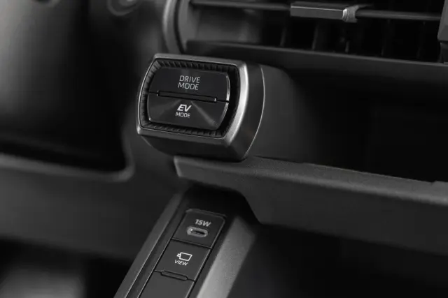 Interior del Toyota RAV4 2026