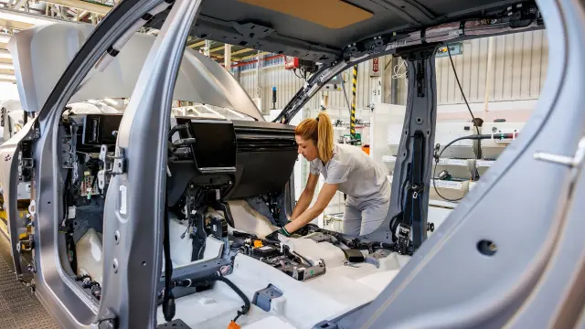 España fabrica menos coches cada año.