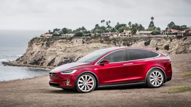 Tesla Model X.