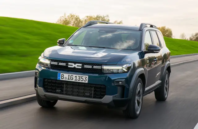 ¿SUV compacto, maletero grande? Dacia Bigster.