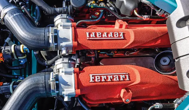 Ya he probado el Ferrari Amalfi. Motor V8.