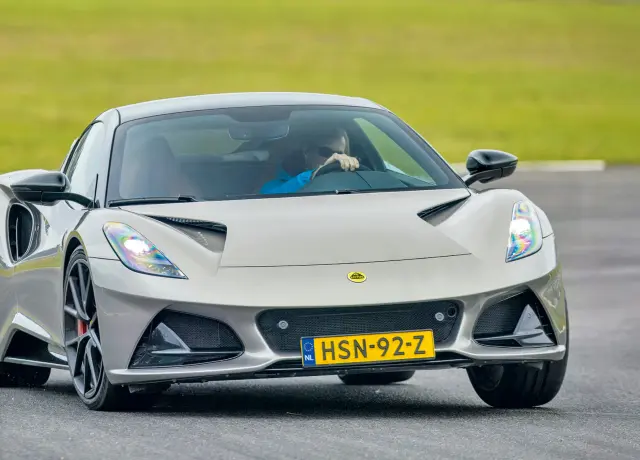 Enfrentamos al Alpine A110 GTS vs. Lotus Emira Turbo SE. Morro del Lotus.