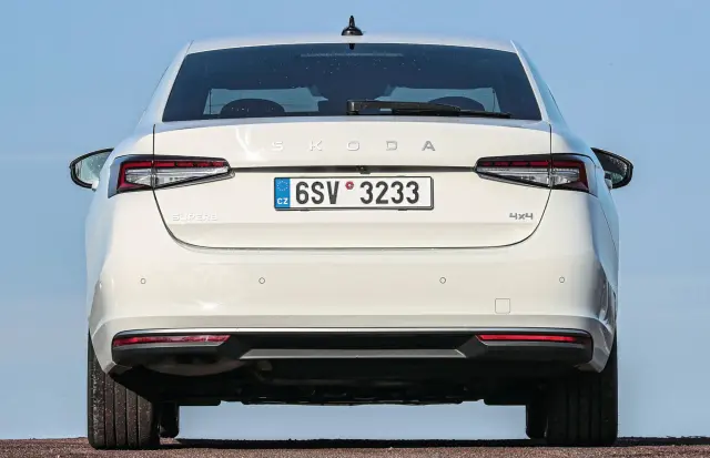 He probado el Skoda Superb 2.0 TDI 4x4- Zaga.