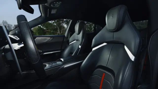 Ferrari Purosangue Handling Speciale