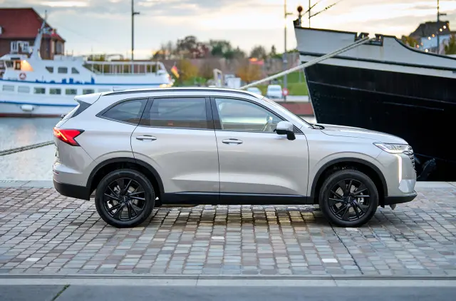 Ya he probado el Haval H6. Lateral.