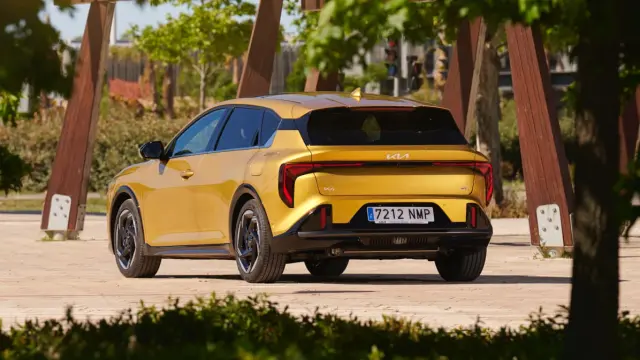 Kia K4