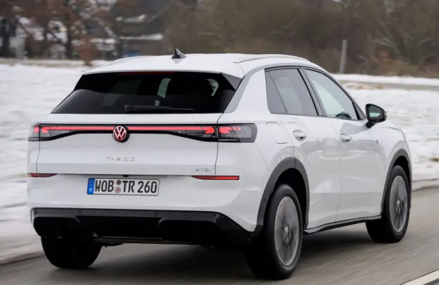 He probado el Volkswagen T-Roc 1.5 eTSI. Zaga.