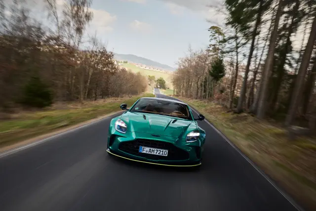 Prueba Aston Martin Vantage S 2026