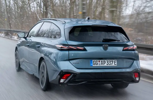 Prueba del Peugeot 308 SW PHEV 195. Zaga.