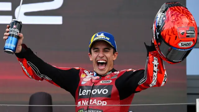 Marc Márquez celebra a lo grande su victoria número 100