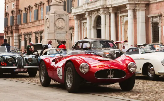 Maserati detiene el tiempo y celebra los 100 años del Tridente