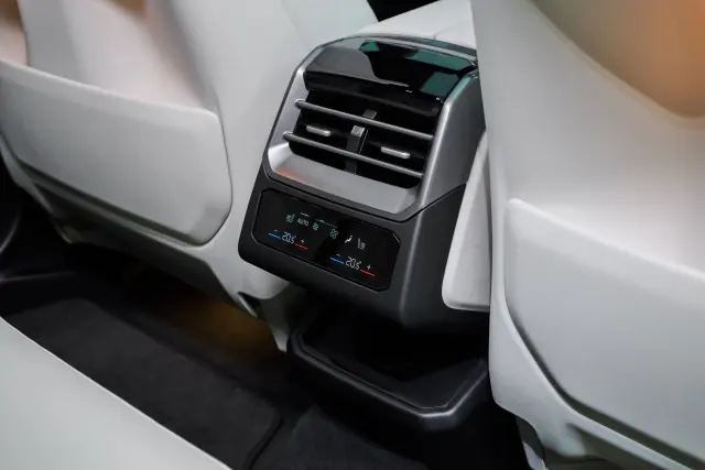 Interior del nuevo BMW X5 2027