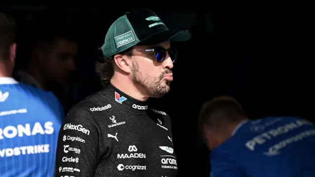 Fernando Alonso gana la carrera de Lego