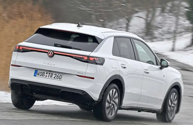 Los mejores SUV compactos con motor de combustión. T-Roc