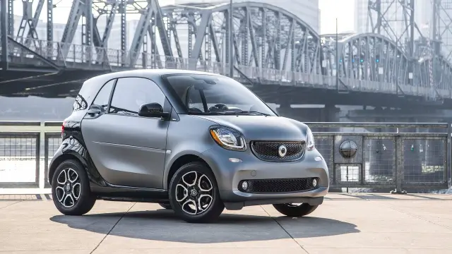 Bernardo Silva conduce un Smart Fortwo.