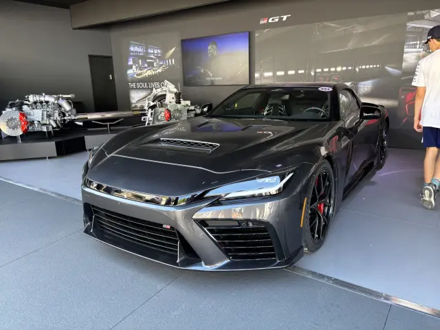 Superdeportivos, coches de carreras y restomods en el Festival de la Velocidad de Goodwood 2026